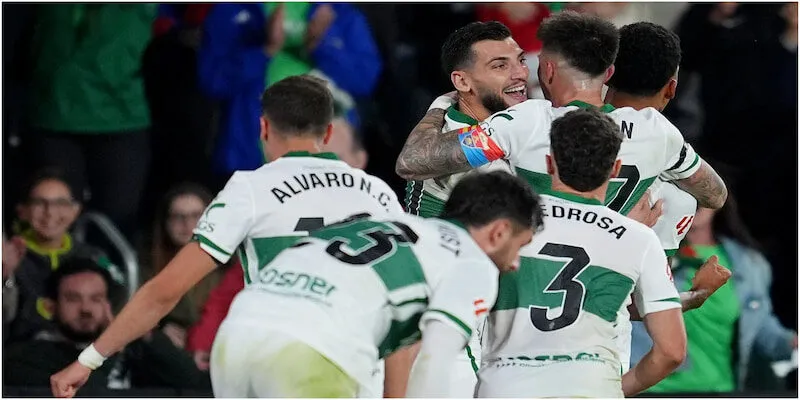 Phong độ Elche Phong độ Elche